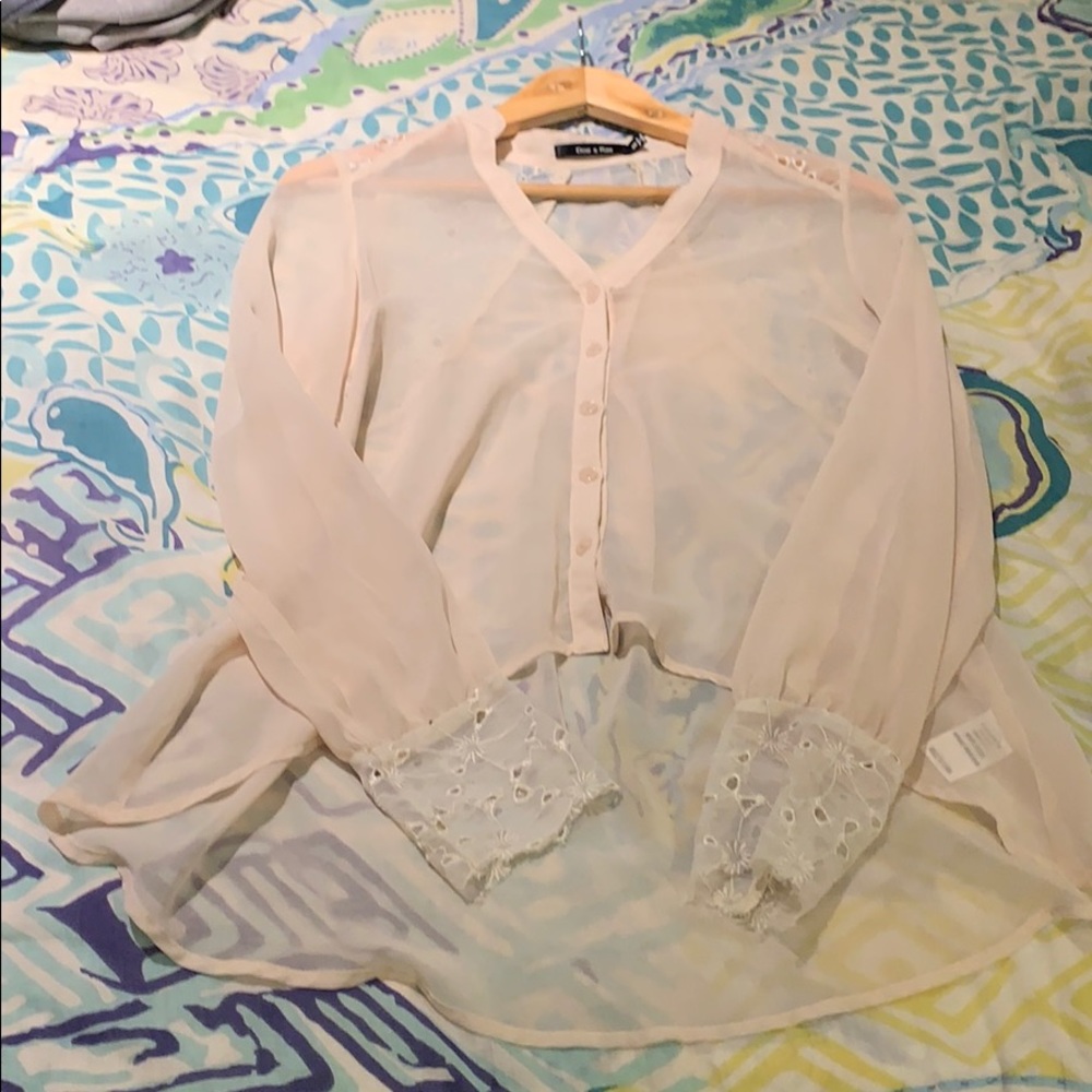 Doe and Rae Blouse - Picture 7 of 7